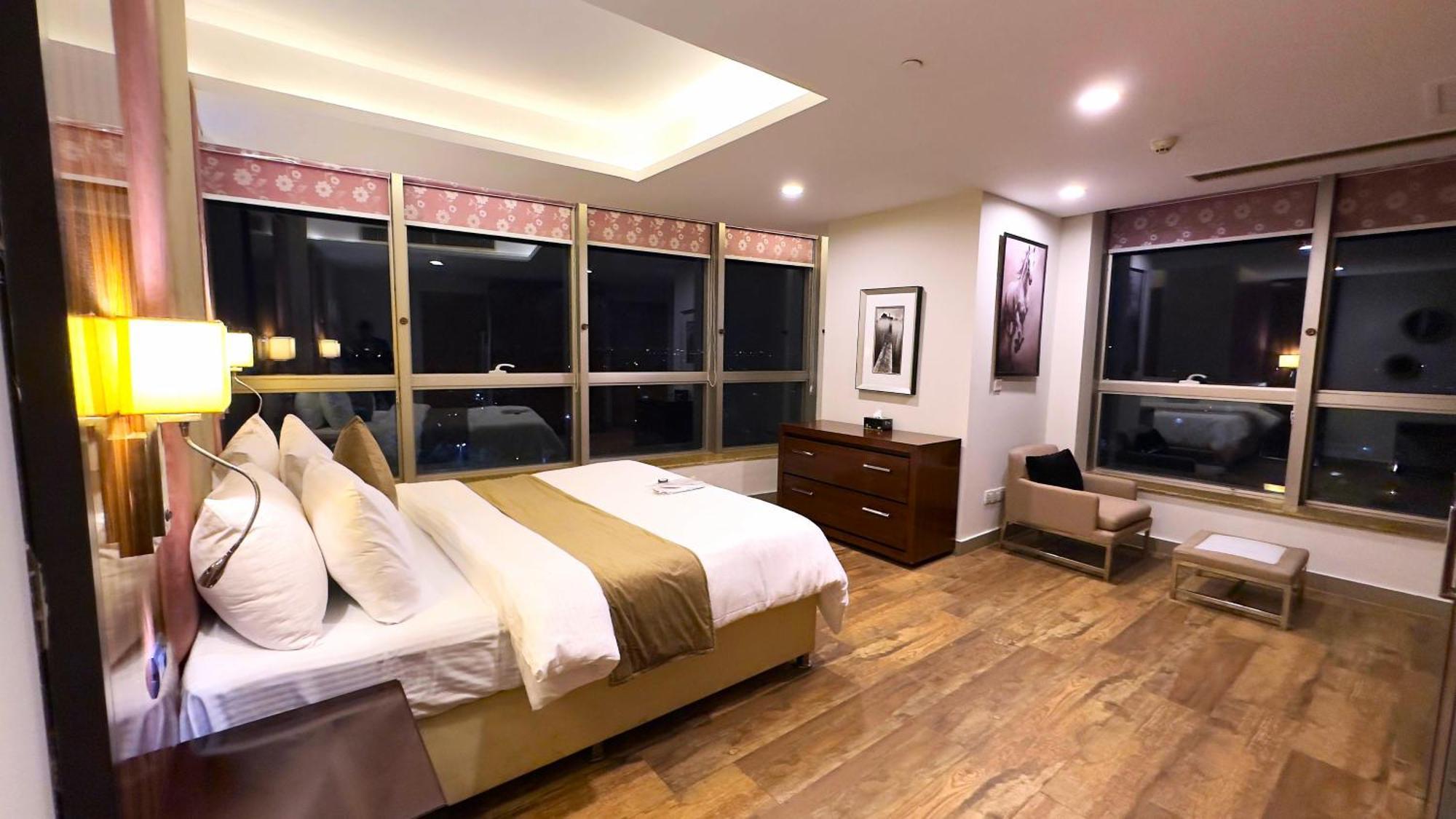 Centaurus Apartments İslamabad Dış mekan fotoğraf